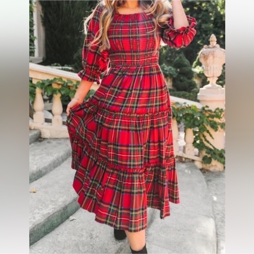Ivy City Co Red Tartan Dress size small